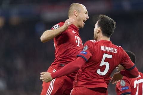 Soccer Champions League Match FC Bayern Muenchen vs. Ajax Amsterdam Allianz Arena Muenchen 02 10 2018 Pictured Torjubel Arjen Robben Matts Hummels Â