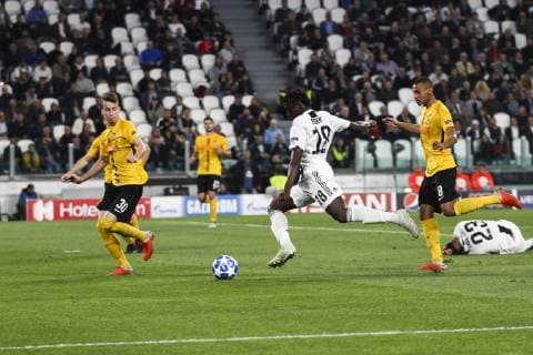 October 2, 2018 - Turin, Italy - Juventus forward Moise Kean (18) shoots the ball during the Uefa Champions League Group Stage football match n.2 JUVENTUS - YOUNG BOYS on 02 10 2018 at the Allianz Stadium in Turin, Italy. Juventus v BSC Young Boys - UEFA Champions League Group H  - ZUMAn230 20181002_zaa_n230_345 Copyright: xMatteoxBottanellix
