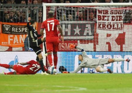 Champions League Game Bayern Munich Ajax Amsterdam 1 1 Noussair Mazraoui scores 1 1 for Ajax Alaba comes too late Manuel Neuer im Tor DFL regulations prohibit any use of images Munich Bayern Germany Allianz Arena
