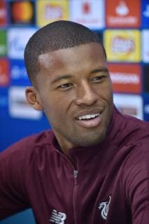 IPP20181002 Football - soccer: UEFA Champions League 2018 2019, SSC Neapel - FC Liverpool, Gerginio Wijnaldum (Verwendung nur in Deutschland - GERMANY ONLY) *** IPP20181002 Football soccer UEFA Champions League 2018 2019 SSC Napoli FC Liverpool Gerginio Wijnaldum Use only in Germany GERMANY ONLY 