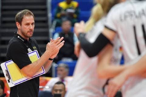 Felix Koslowski Head Coach (GER), OCTOBER 3, 2018 - Volleyball : FIVB Volleyball Women s World Championship WM Weltmeisterschaft Japan 2018 First round Pool A match between Mexico 0-3 Germany at Yokohama Arena in Kanagawa, Japan. Noxthirdxpartyxsales  (87143156)