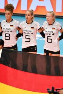 (L-R) Kimberly Drewniok, Jana Poll, Jennifer Geerties (GER), OCTOBER 3, 2018 - Volleyball : FIVB Volleyball Women s World Championship WM Weltmeisterschaft Japan 2018 First round Pool A match between Mexico 0-3 Germany at Yokohama Arena in Kanagawa, Japan.  (87147177)