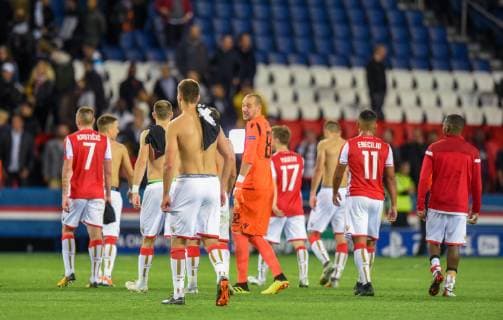 Deception des joueurs de l equipe Etoile Rouge FOOTBALL : Paris Saint Germain vs Etoile Rouge Belgrade - Ligue des Champions - Paris - 03 10 2018 FedericoPestellini Panoramic 