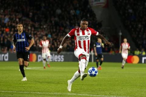 EINDHOVEN, 03-10-2018, Philips Stadium , Season 2018 2019, Champions League football. PSV - Inter PSV forwarder Steven Bergwijn on the ball during the game PSV - Inter. PSV - Inter Milan  x2517855x