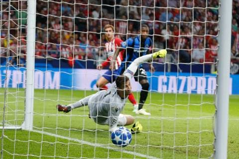 Club s goalkeeper Karlo Letica cannot catch the ball on Atletico s Antoine Griezmann 1-0 goal at the match between Belgian soccer team Club Brugge KV and Atletico Madrid, in group A on day two the UEFA Champions League, in Mardid, Spain, Wednesday 03 October 2018. BRUNOxFAHY  x05440155x