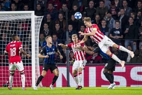 EINDHOVEN, PSV - Inter Milan, football, Champions League, season 2018-2019, 03-10-2018, Philips Stadium, header of PSV player Luuk de Jong (R) PSV - Inter Milan  x2518098x