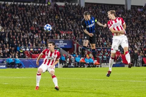 EINDHOVEN, PSV - Inter Milan, football, Champions League, season 2018-2019, 03-10-2018, Philips Stadium, chance for Inter Milan player Mauro Icardi (M), PSV player Daniel Schwaab (R), PSV player Nick Viergever (L) PSV - Inter Milan  x2518107x