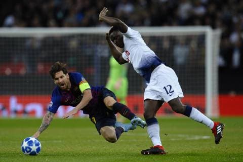 Lionel Messi or Barcelona and Victor Wanyama or Tottenham Group B match of the UEFA Champions League between Tottenham Hotspurs and FC Barcelona at Wembley Stadium on October 03, 2018 in London England  xJosexBretonx xTottenhamxvxFCxBarcelonax-xChampionsxLeaguex