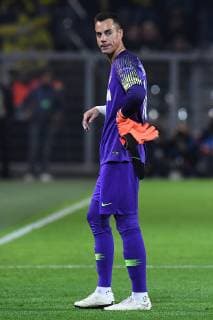 Football Champions League Group Stage 2 Gameday Borussia Dortmund AS Monaco on 03 10 2018 at Signal Iduna Park in Dortmund Diego Benaglio Monaco must leave injured the field xRx