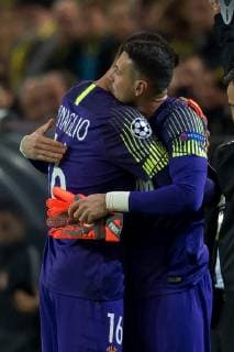 Dortmund Germany 03 10 2018 UEFA Champions League 2018 19 Season Preliminary Group Stage Group A 2 Matchday BV Borussia Dortmund AS Monaco Goalkeeper Diego Benaglio Monaco is injured from the exchange with goalkeeper Danijel Subasic Monaco DeFodi053