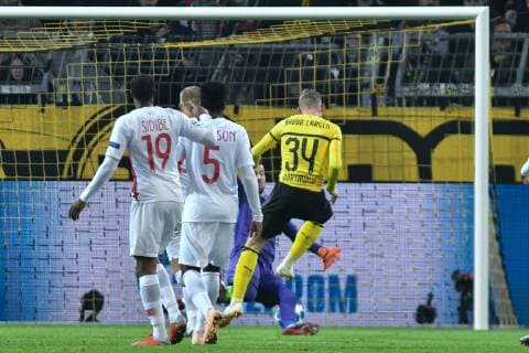 GER UEFA CL Borussia Dortmund vs AS Monaco 03 10 2018 Signal Iduna Park Dortmund GER UEFA CL Borussia Dortmund vs AS Monaco The match against Sergio Gomez 34 Borussia Dortmund makes a one-goal move nph Mauelshagen nph00321