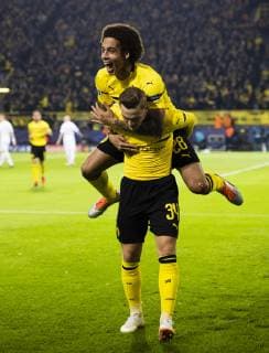 Dortmund 03 10 2018 Torjubel Jacob Bruun Larsen BvB Axel Witsel BvB Borussia Dortmund AS Monaco