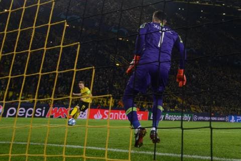 03 10 2018 xkvx UEFA Champions League Borussia Dortmund AS Monaco emspor v l goal scored by Marco Reus BVB Borussia Dortmund DFL DFB REGULATIONS PROPHIBIT ANY USE OF PHOTOGRAPH as IMAGE SEQUENCES and or QUASI VIDEO Dortmund