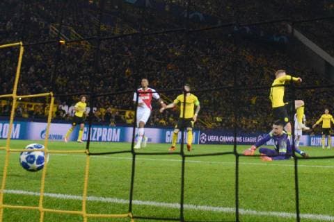 03 10 2018 xkvx Soccer UEFA Champions League Borussia Dortmund AS Monaco emspor v 1 Goal scored Goal scored for Jacob Bruun Larsen BVB Borussia Dortmund DFL DFB REGULATIONS PROPHIBIT ANY USE OF PHOTOGRAPH as IMAGE SEQUENCES and or QUASI VIDEO Dortmund