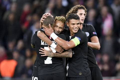 10 NEYMAR JR (PSG) - 02 THIAGO SILVA (PSG) - 25 ADRIEN RABIOT (PSG) - JOIE FOOTBALL : Paris SG vs Etoile Rouge de Belgrade- Ligue des Champions - 03 10 2018 AnthonyBIBARD FEP Panoramic 