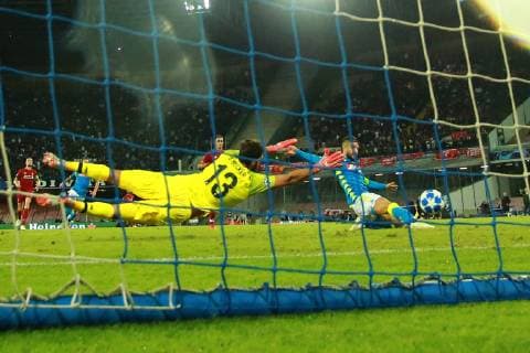 Sport Themen der Woche KW 40 Sport Bilder des Tages Gol di Lorenzo Insigne Napoli goal celebration Napoli 03-10-2018 Stadio San Paolo Football Calcio UEFA Champions League 2018 2019 Group C Napoli - Liverpool Foto Cesare Purini Insidefoto cesarexpurini