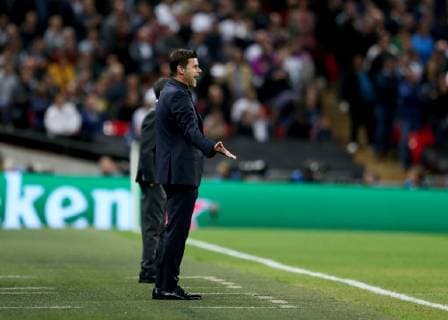3rd October 2018, Wembley Stadium, London England; UEFA Champions League football, Tottenham Hotspur versus Barcelona; Tottenham Hotspur Manager Mauricio Pochettino shouting at his players from the touchline  ActionPlus12067797 JohnxPatrickxFletcher