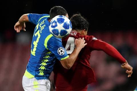 Raul Albiol of Napoli Virgil Van Dijk of Liverpool Napoli 03-10-2018 Stadio San Paolo Football Calcio Uefa Champions League 2018 2019 Group C Napoli - Liverpool Foto Andrea Staccioli Insidefoto AndreaxStaccioli