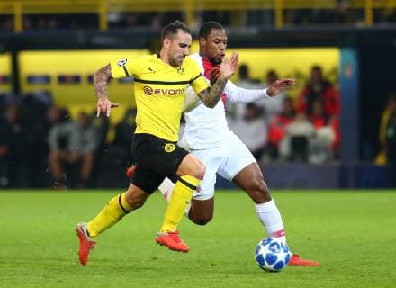 Wednesday 03 10 2018 Season 2018 2019 UEFA Champions League 2 Matchday Dortmund Signal Iduna Park BVB 09 Borussia Dortmund AS Monaco Paco Alcacer Francisco Alcacer Garcia BV against Djibril Sidibe ASM v. L