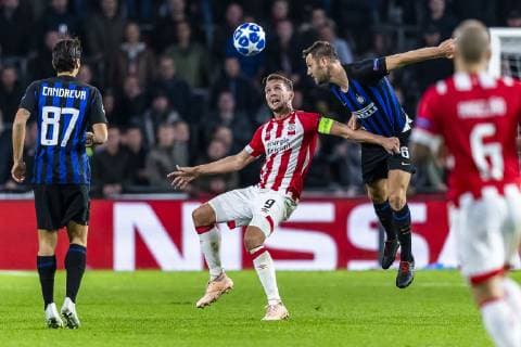 EINDHOVEN, Netherlands, 03-10-2018, football, Philips stadium, Champions league, season 2018 2019, PSV player Luuk de Jong (L), Inter Milan player Stefan de Vrij (R), during the match PSV - Inter Milan, PSV - Inter Milan x2519310x
