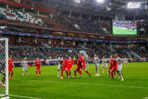 Sport Bilder des Tages October 3, 2018 - Moscow, Russia - Schalke s Weston McKennie scores a goal during the Group D match of the UEFA Champions League between FC Lokomotiv Moscow and FC Schalke 04 at Lokomotiv Stadium on October 3, 2018 in Moscow, Russia. FC Lokomotiv Moscow v FC Schalke 04 - UEFA Champions League Group D  - ZUMAn230 20181003_zaa_n230_482 Copyright: xAlexxCavendishx