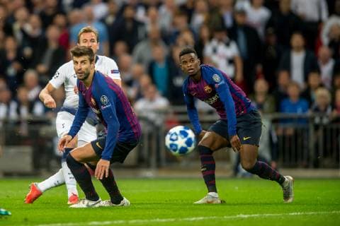 October 3, 2018 - Harry Kane of Tottenham Hotspur scores the goal to make it 1-2 during the UEFA Champions League Group Stage match between Tottenham Hotspur and Barcelona at Wembley Stadium, London, England on 3 October 2018. Soccer: Tottenham Hotspur v Barcelona.UEFA Champions League - ZUMAa181 20181003_zaa_a181_270 Copyright: xAFP7x