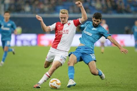 ST PETERSBURG, RUSSIA â€“ OCTOBER 4, 2018: FC Slavia Praha s Jan Matousek and FC Zenit St Petersburg s Luis Neto in action in their 2018 19 UEFA Europa League Group C Round 2 football match at Saint Petersburg Stadium. Peter Kovalev TASS  TS0928DB