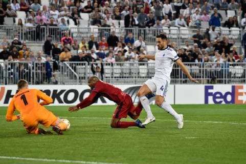Action du penalty sur Jimmy Briand (gir) FOOTBALL : Bordeaux vs Copenhague - 2eme Tour Ligue Europa - Bordeaux - 04 10 2018 ThierryBreton Panoramic 