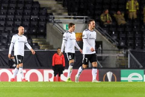 181004 Tore Reginiussen Anders Konradsen and Mike Jensen of Rosenborg looks dejected after 0 2 during the Europe League match between Rosenborg and RB Leipzig on October 4, 2018 in Trondheim Photo Jon Olav Nesvold BILDBYR N Code JE 160318  Copyright: JONxOLAVxNESVOLD BB181004JE030