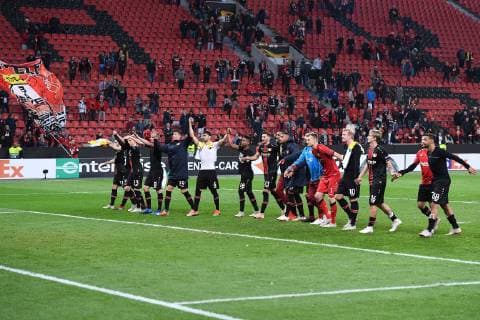 Soccer Europa League Group Stage 2 Gameday Bayer 04 Leverkusen AEK Larnaka on 04 10 2018 at the BayArena in Leverkusen Leverkusen players celebrate with their fans the home win DFL DFB regulations prohibit any use of images as image sequences or quasi video xRx