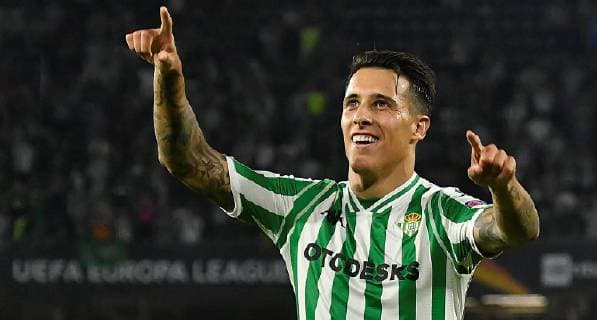 Real Betis midfielder Cristian Tello jubilates a goal during the UEFA Europa League 2nd round match between Real Betis and Dudelange, at the Benito Villamarin stadium, in Seville, Andalusia, Spain, 04 October 2018. Real Betis vs. Dudelange !ACHTUNG: NUR REDAKTIONELLE NUTZUNG!  Copyright: xRaulxCarox SEV18 20181004-636742841115166344