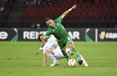 04 10 2018 Zuerich Soccer Men Season 2018 2019 Europa League FC Zurich PFC Ludogores Rasgard on picture Natanael Ludogorets on back Hekuran Kryeziu FC Zuerich Action Gestik Zweikampf