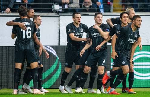 04 10 2018 xfux Football UEFA Europa League Eintracht Frankfurt Lazio Rome emspor v Danny da Costa Eintracht Frankfurt and Eintracht Frankfurt players Goal celebration celebrate the goal to 1 0 Frankfurt am Main