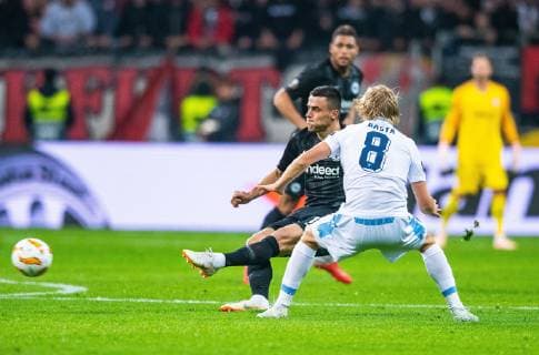 04 10 2018 xfux Football UEFA Europa League Eintracht Frankfurt Lazio Rome emspor v Filip Kostic Eintracht Frankfurt Dusan Basta Lazio Rome Frankfurt am Main