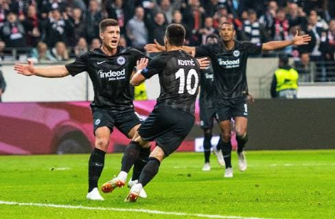 04 10 2018 xfux Soccer UEFA Europa League Eintracht Frankfurt Lazio Rome emporer Luka Jovic Eintracht Frankfurt Filip Kostic Eintracht Frankfurt Torjubel Goal celebration celebrate the goal to 2 1 Frankfurt am Main