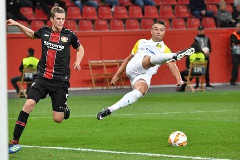 ENG UEFA EL Bayer 04 Leverkusen GER vs AEK Larnaca CYP 04 10 2018 BayArena Leverkusen Europaleque Preliminary Round GER UEFA EL Bayer 04 Leverkusen GER vs AEK Larnaca CYP DFL regulations prohibit any use of photographs picture shows Joan Guillem Truyols AEK Larnaka 4 saves the ball in front of Sven Bender Leverkusen 5 nordphotox xMeuter nph00351