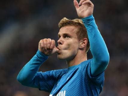 October 4, 2018, Russia, St. Petersburg. Europa League. FC Zenit - FC Slavia. Player Alexander Kokorin (9 in blue) AlexanderxKulebyakin 