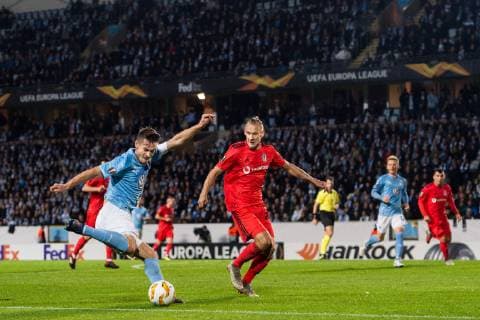 181004 Markus Rosenberg or Malmö FF and Adem Ljajic or Besiktas during the Europe League group stage match between Malmö FF and Besiktas on October 4, 2018 in Malmö Photo Petter Arvidson BILDBYR N Code PA 92119  Copyright: PETTERxARVIDSON BB181004PA031