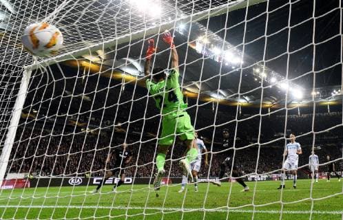 04 10 2018 xfux Football UEFA Europa League Eintracht Frankfurt Lazio Rome emspor v Silvio Proto Lazio Rome Danny da Costa Eintracht Frankfurt Goal scored Goal to the 1 0 Frankfurt am Main
