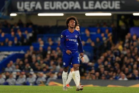4th October 2018, Stamford Bridge, London, England; UEFA Europa League football, Chelsea versus Videoton; Willian of Chelsea looks dejected after his free kick goes wide  ActionPlus12068037 ShaunxBrooks
