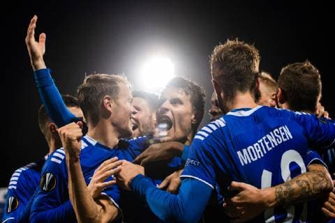 181004 Kristoffer Zachariassen or Sarpsborg 08 celebrates after 2 1 during the Europe League match between Sarpsborg 08 and Genk on October 4, 2018 in Sarpsborg Photo Fredrik Varfjell PICTURE BODY N Code FV 150147  Copyright: FREDRIKxVARFJELL BB181004FV016