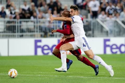07 JIMMY BRIAND (BOR) - 04 SOTIRIS PAPAGIANNOPOULOS (KOB) - FAUTE FOOTBALL : Bordeaux vs Kobenhavn - Ligue Europa - 04 10 2018 FEP Panoramic 