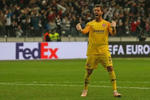 Soccer Europa League 02 Matchday Eintracht Frankfurt Lazio Rome on 04 10 2018 in the Commerzbank Arena in Frankfurt Goalkeeper Kevin Trapp Frankfurt is happy about the 3-1 goal from Sebastien Haller Frankfurt MH