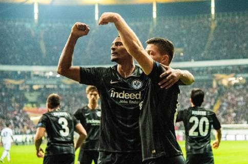 04 10 2018 xfux Soccer UEFA Europa League Eintracht Frankfurt Lazio Rome emporer Sebastien Haller Eintracht Frankfurt Luka Jovic Eintracht Frankfurt Torjubel Goal celebration celebrate the goal to 3 1 Frankfurt am Main