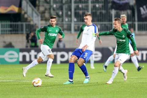 JABLONEC 04.10.2018 PILKA NOZNA FOOTBALL LIGA EUROPY - UEFA EUROPA LEAGUE FK JABLONEC - DYNAMO KIEV NZ. SERHIY SYDORCHUK (DYNANO) JAN CHRAMOSTA (FK JABLONEC) FOT. MICHAL CHWIEDUK FOKUSMEDIA NEWSPIX.PL --- Newspix.pl  181004CHW046
