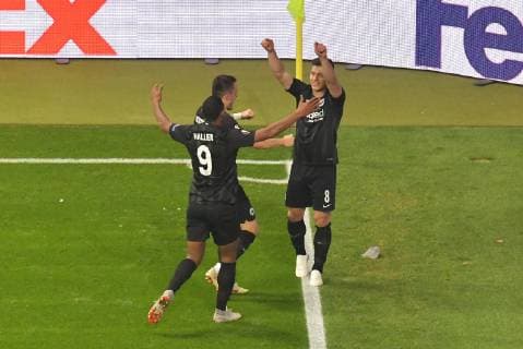 04 10 2018 xblx Football UEFA Europa League Eintracht Frankfurt Lazio Rome emporer Filip Kostic Eintracht Frankfurt Sebastien Haller Eintracht Frankfurt Luka Jovic Eintracht Frankfurt Goal scored Goal to the 3 celebrate the goal Torjubel DFL DFB REGULATIONS PROHIBIT ANY USE OF PHOTOGRAPHS as IMAGE SEQUENCES and or QUASI VIDEO Frankfurt am Main