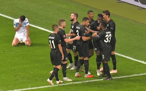 04 10 2018 xblx Football UEFA Europa League Eintracht Frankfurt Lazio Rome emspor v Danny da Costa Eintracht Frankfurt Goal scored Goal to the 4 celebrate the goal Toriubel Luiz Felipe Lazio disappointed disappointed looking dissapointed DFL DFB REGULATIONS PROHIBIT ANY USE OF PHOTOGRAPHS as IMAGE SEQUENCES and or QUASI VIDEO Frankfurt am Main