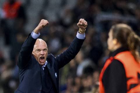 181004 Uwe Rösler head coach of Malmö FF celebrates during the Europa League group stage match between Malmö FF and Besiktas on October 4, 2018 in Malmö Photo Petter Arvidson BILDBYRAN Code PA 92119  Copyright: PETTERxARVIDSON BB181004PA124