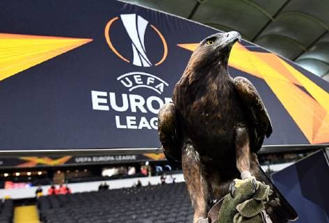 04 10 2018 xjhx Football UEFA Europa League Eintracht Frankfurt Lazio Rome emspor v l Mascot Attila DFL DFB REGULATIONS PROHIBIT ANY USE OF PHOTOGRAPHS as IMAGE SEQUENCES and or QUASI VIDEO Frankfurt am Main