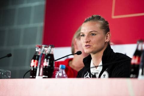 DFB Womens Final Press Conference 05 10 2018 Essen Essen GER DFB Womens Final Press Conference DFB REGULATIONS PROHIBIT ANY USE OF PHOTOGRAPH AS IMAGE SEQUENCES AND OR QUASI VIDEO pictured picture shows Alexandra Popp DFB Women 11 during the closing press conference at the Essen stadium nordphotox xRauch nph00251